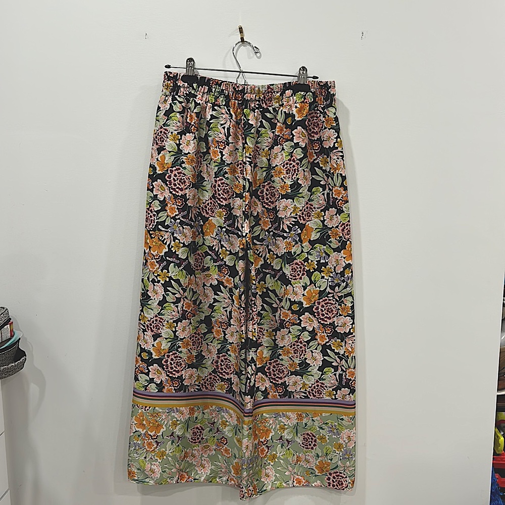 Zara large printed crop pant